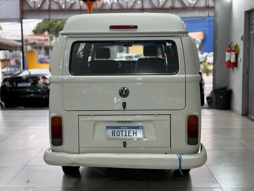 Volkswagen Kombi Kombi Furgão 1.4 (Flex)