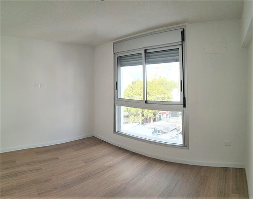 Imagen 6 de 11 de -apartamento 2 Dormitorios, Balcón, Cordón Sur.