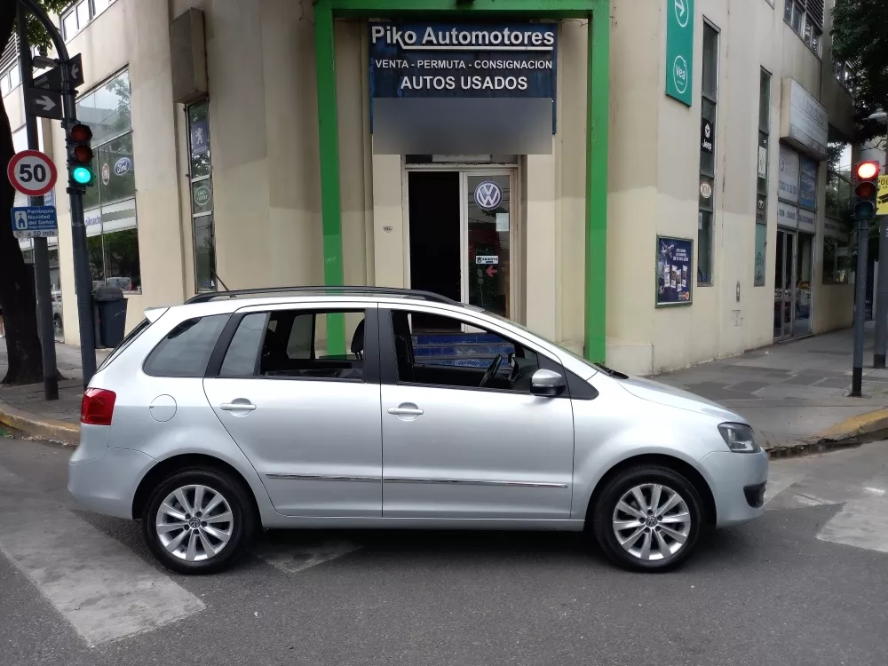 Volkswagen Suran 1.6 Imotion Highline 11c