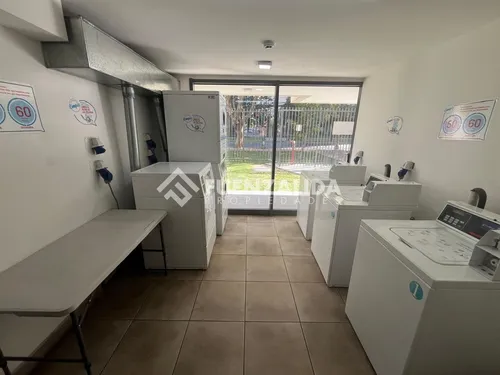 Departamento Remodelado En Venta De 2 Dorm. En La Cisterna