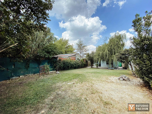 Casa En Venta - 2 Dormitorios 1 Baño - 95mts2 - Abasto, La Plata