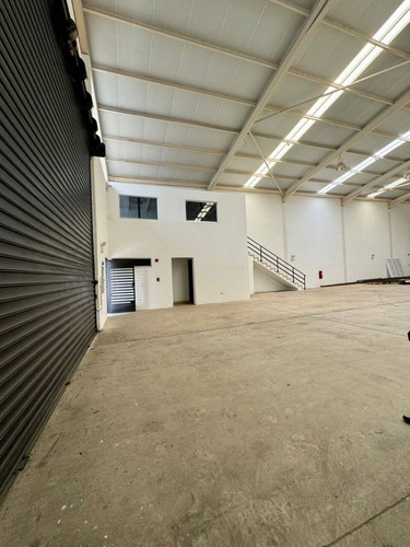 Josseyris Jimenez Vende Galpon En San Diego Los Jarales