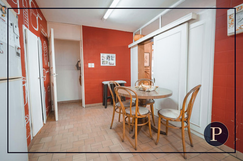 Chalet De Estilo De Barrio Stella Maris