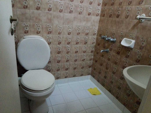 Imagen 7 de 14 de Casa Ideal Para 2 Familias