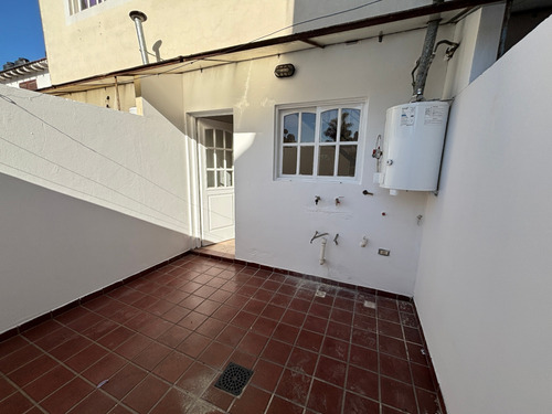 Venta Dúplex 2 Dormitorios Ramos Mejía Con Cochera