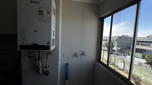 Departamento En Venta De 3 Dorm. En Cerrillos