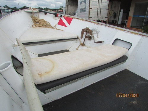 Barco - Motor Yamaha 25hp-carreta Documentada + Acessórios