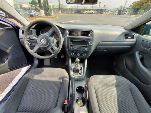 Volkswagen Jetta 2.5 Style Mt