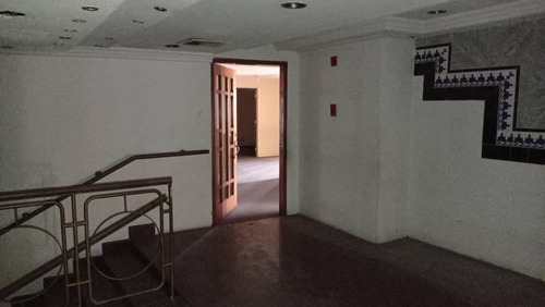 Imagen 7 de 8 de Alquiler De Local Comercial Ubicado En El C.c. Santoro Al03-586pc-csol