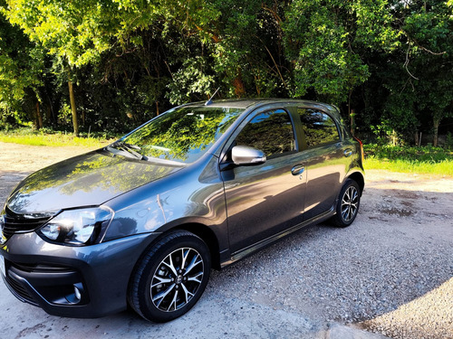 Toyota Etios 1.5 xls pack mt6