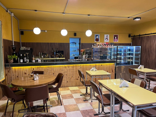 Se Vende Fondo De Comercio De Café Bar Frente A La Universidad De Quilmes  