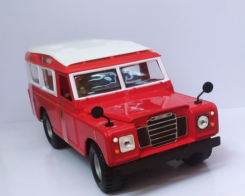 Land Rover - Burago - 1:25 - Carro Colección Metálico.