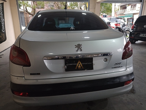 Imagen 6 de 15 de Peugeot 207 2009 1.6 Sedan Xt Tiptronic