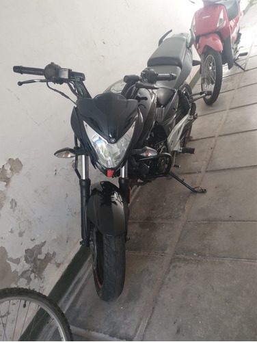 Bajaj Rouser 220