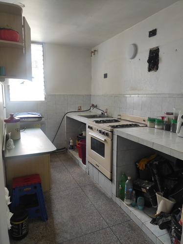 Se Vende Apartamento En Los Ruices, Calle Maria Auxiliadora