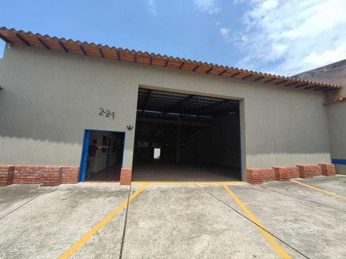 Imagen 1 de 16 de As En Venta Galpón En Tariba As
