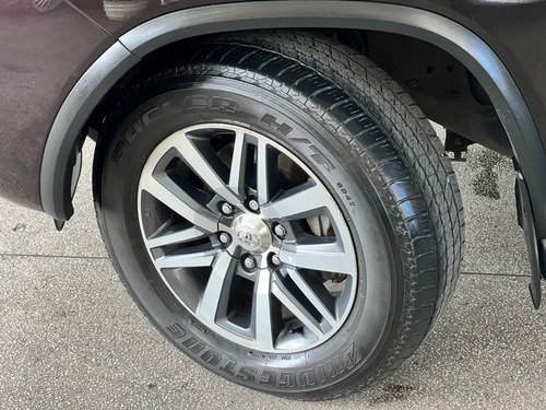 Toyota SW4 Toyota SW4 2.8 TDI SRX 7L 4x4 (Aut) (Diesel)