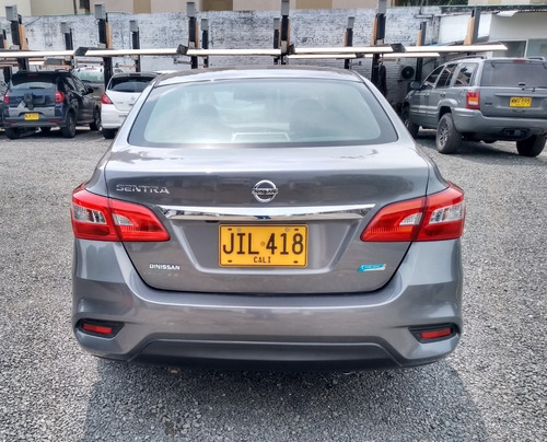 Nissan Sentra Exclusive,automatico,2017 Cristhian 3173188601