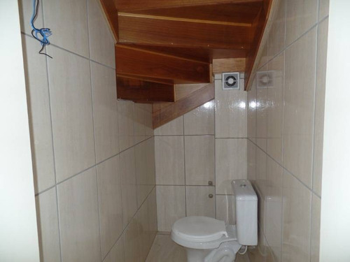 Imagem 10 de 14 de Sobrado - Primeiro De Maio - Ref: 7421 - V-7421