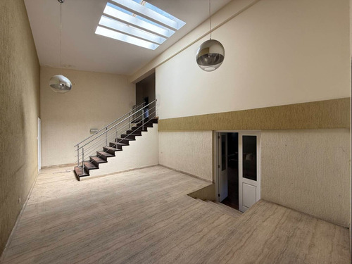 En Venta Casa En Guaparo Calle Cerrada En Valencia