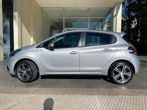 Autos Peugeot 208 Allure 1.6 Tiptronic Nav 2016 Citroen Ford