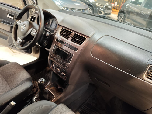 Volkswagen Suran 1.6 Comfortline 101cv