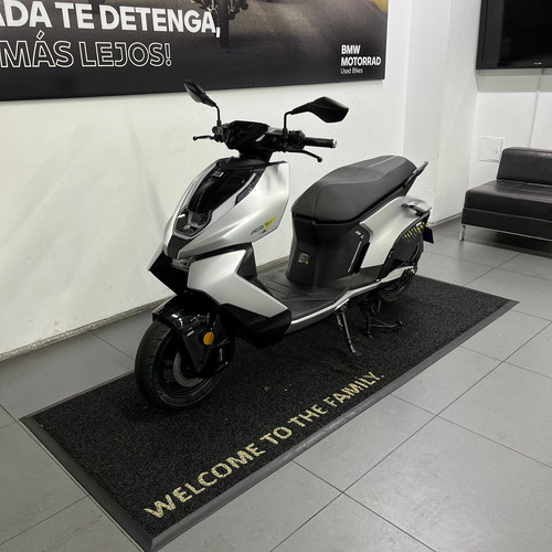 Cf Moto Zeeho Ae8+