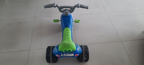 Imagen 2 de 6 de Triciclo Fisher Price Kawasaki