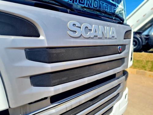 Imagem 13 de 25 de Scania P360 6x2 Automática Ñ É Volvo Fm 6x2 Mb Axor 2540
