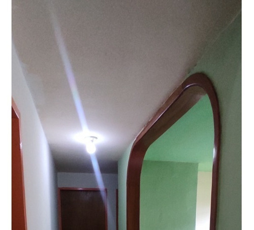 Imagen 8 de 11 de Se Vende Apartamento En Res. Pomarrosa, Paraparal (gla-1101)