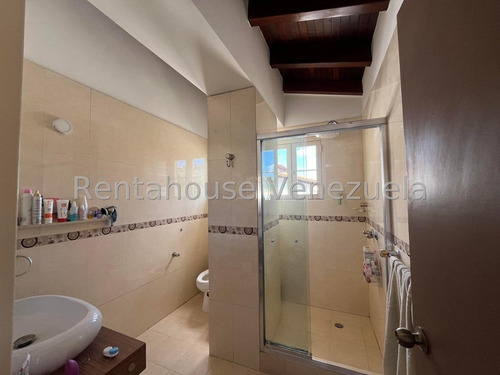 Espaciosa Casa En Venta Miranda Rah Mls25-5639