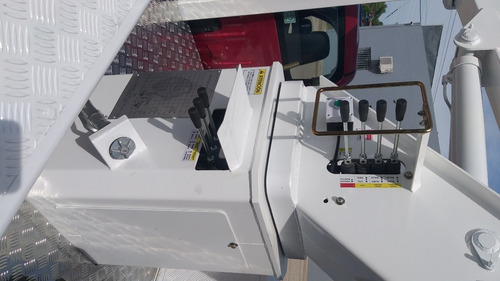 Imagen 7 de 14 de Hidroelevador Hidralift 175/10 Hp - Hibrido