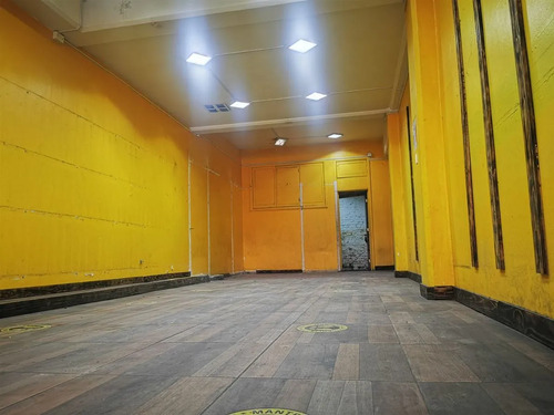 Local Comercial En Arriendo Irarrazaval Con Vicuña Mackenna