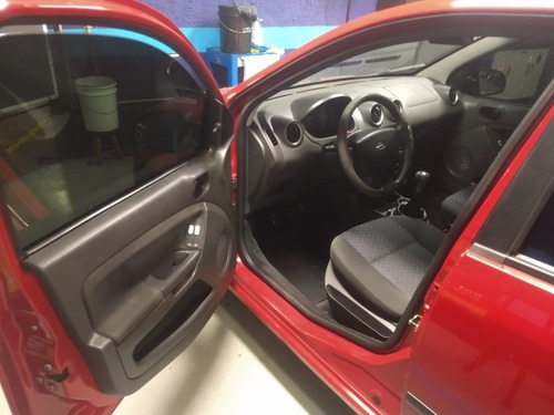 Imagem 11 de 14 de Ford Fiesta Sedan 2007 1.6 Flex 4p