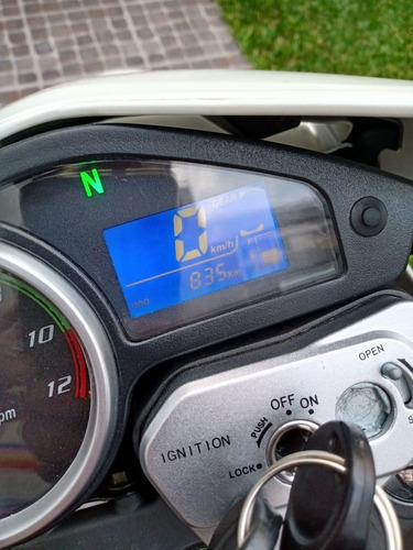 Moto Zanella Zr 250 Usada 835 Kms 2017 Oportunidad Um