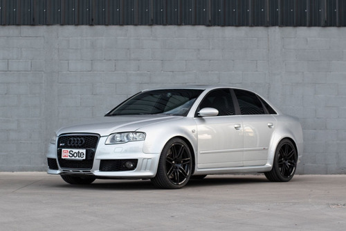 Audi RS4 4.2 V8 Quattro