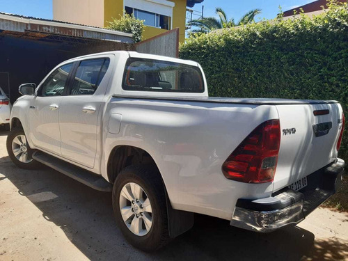 Toyota Hilux 2.8 Cd Srv 177cv 4x2 2020