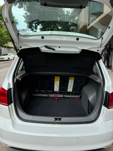 Volkswagen Suran 1.6 Imotion Highline