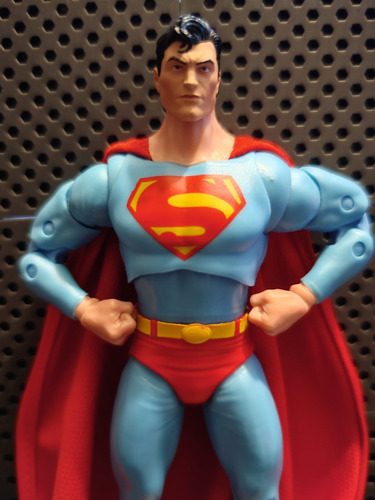 Dc Multiverse Superman Clásico Kitbash (Usado)
