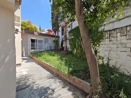 Casa En Venta En Contry La Silla