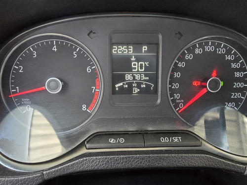 Volkswagen Vento 1.6 Starline At