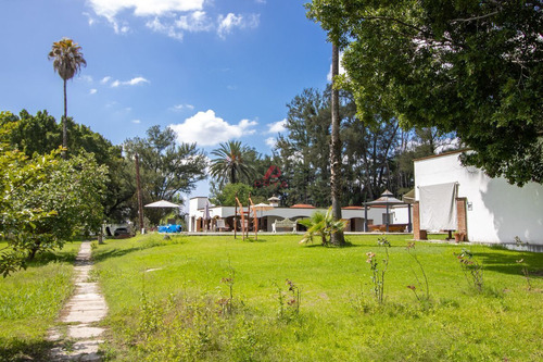 Terreno Con Uso De Suelo Comericial En Venta , Leon Guanajuato.