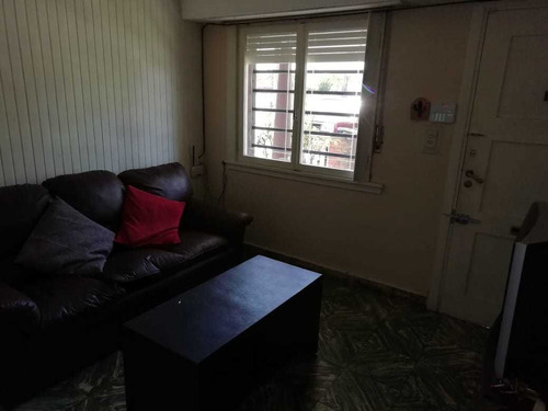 Imagen 10 de 14 de Casa De 3 Ambientes, Con Patio Y Parrilla