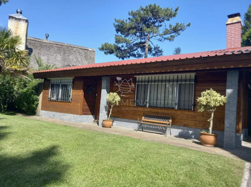 Casa En Altos De Pinares - Muy Lindo Entorno.