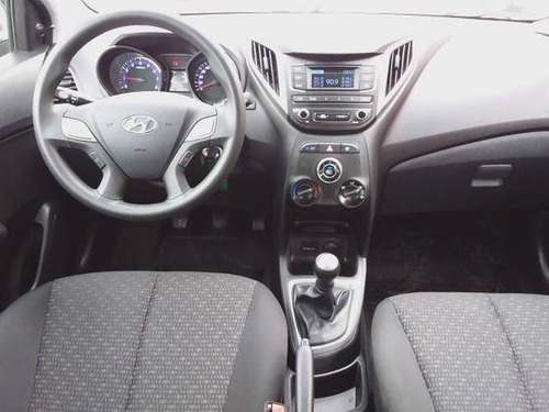 Imagem 3 de 9 de Hyundai Hb20 1.0 Unique 12v Flex 4p Manual