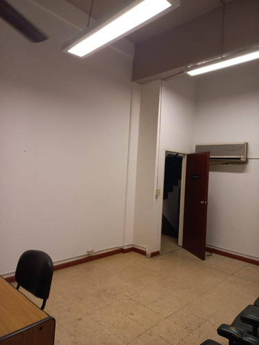 Local En Venta - 1 Depósito 3 Oficinas 2 Baños - 196mts2 - San Telmo