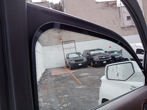 Imagen 8 de 15 de Chevrolet Suburban 2015 5.3 Lt V8 At Terminados De Devello B