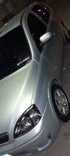 Imagem 2 de 4 de Chevrolet Corsa 2005 1.8 Maxx Flex Power 5p