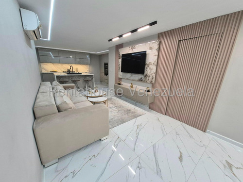 Maravilloso Y Completamente Remodelado Apartamento En Venta Con Inmejorable Ubicación Colinas De La Tahona