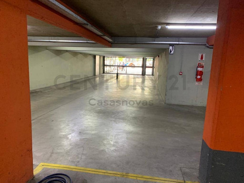 Imagen 11 de 14 de Venta Cochera Pb Sobre Av Corrientes Chacarita